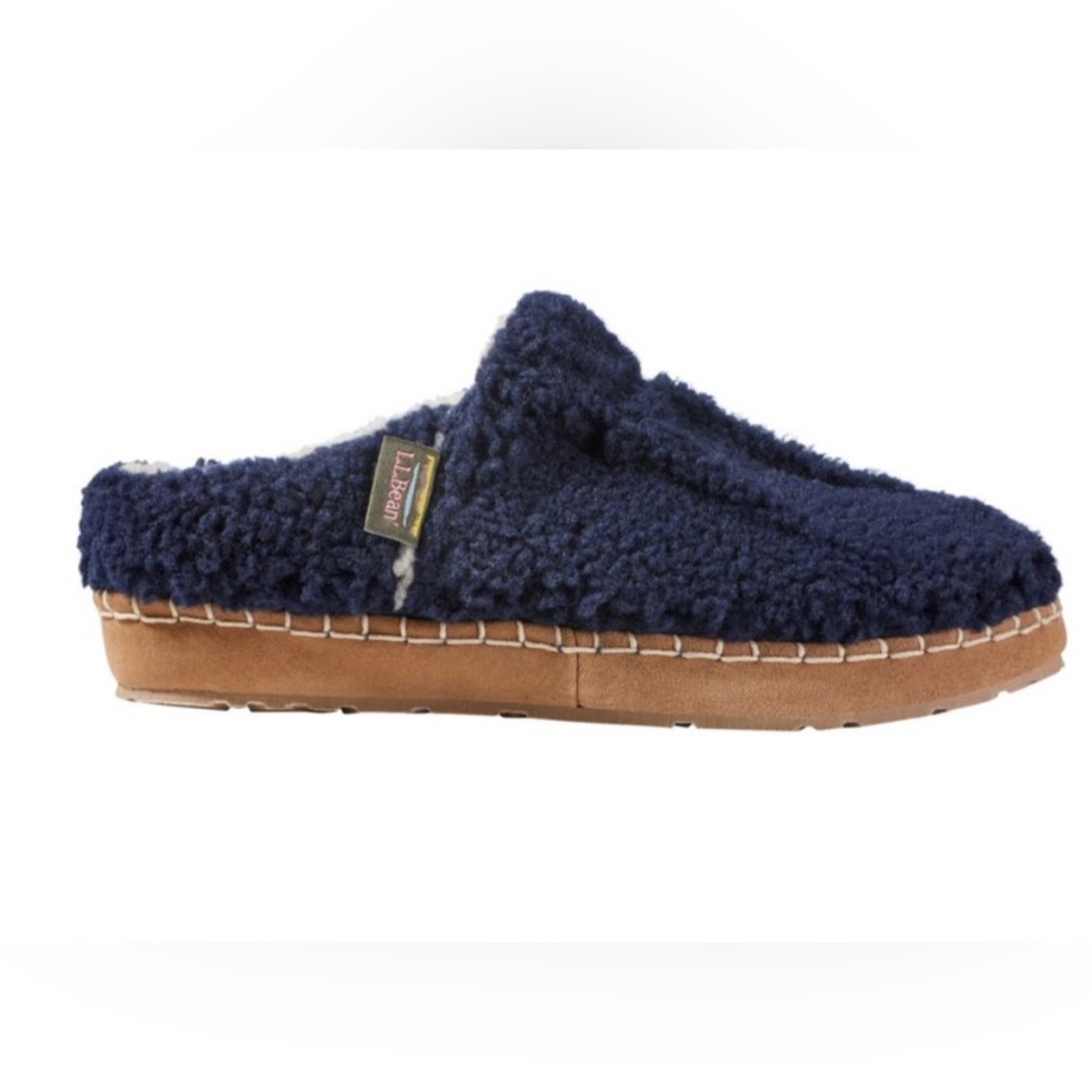 L.L. Bean Women's Blue and Tan Slippers